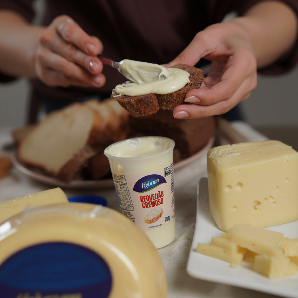 REQUEIJÃO CREMOSO HEBROM COPO 200G